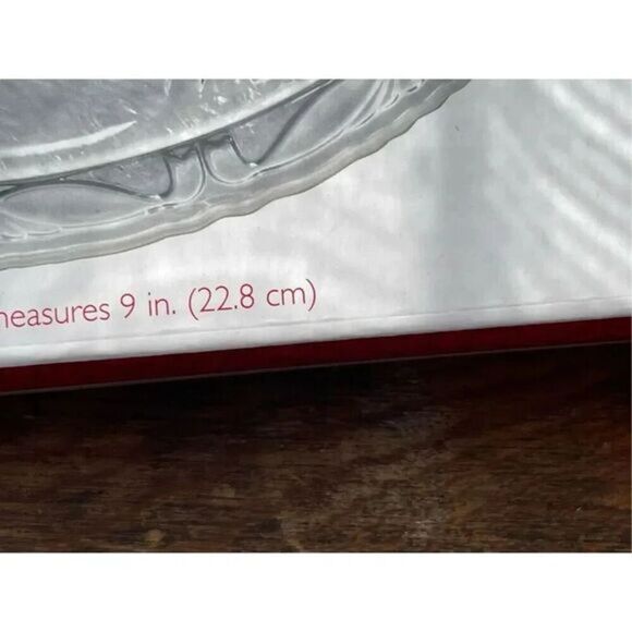 Mikasa Celebrations Rejoice Crystal Nativity‎ Scene Plate Plaque Clear 9" NWT - Picture 2 of 5